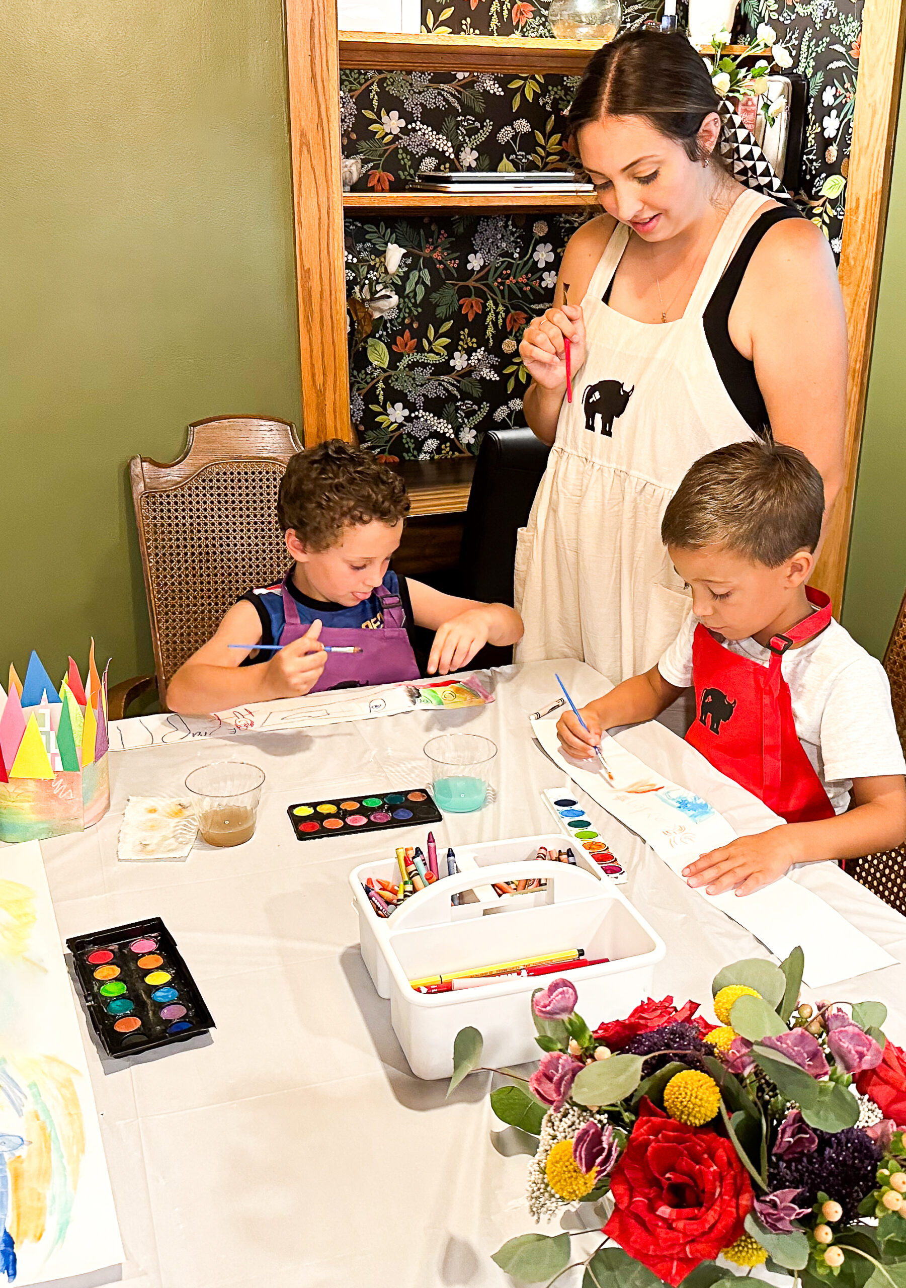 Guided party craft for kids with Caroline. 