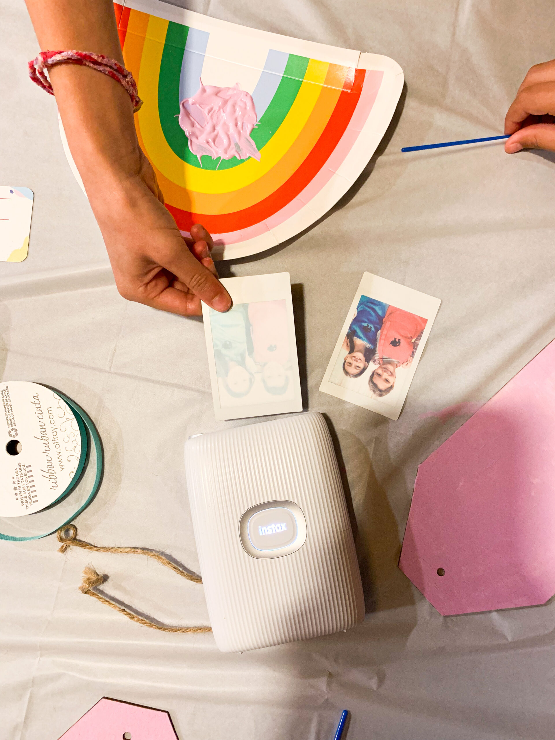 craft ideas for kids: polaroid for wooden photo frame craft 