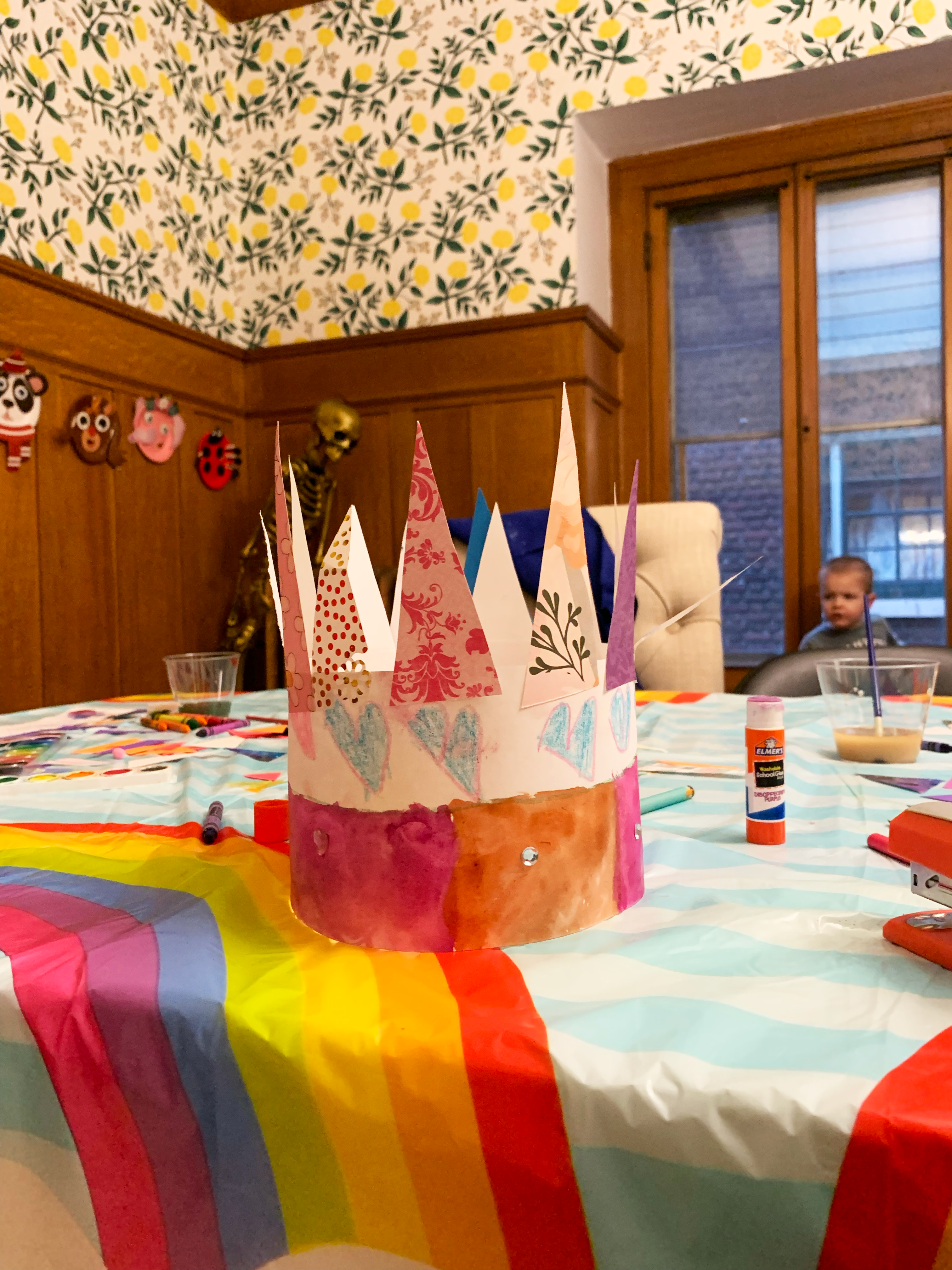 Birthday party with paper crown craft 